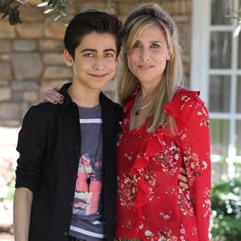 aidan gallagher parents